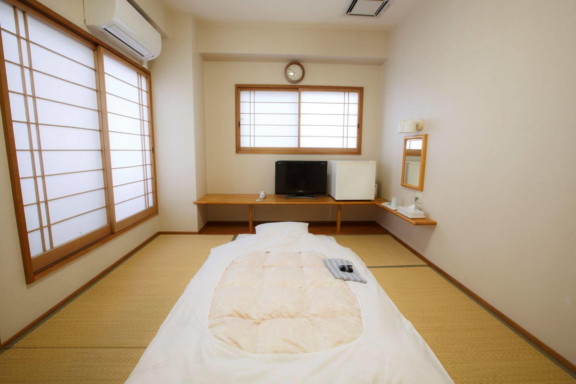 Business Inn Umesaki - Vacation Stay 63382V Nagasu Екстер'єр фото